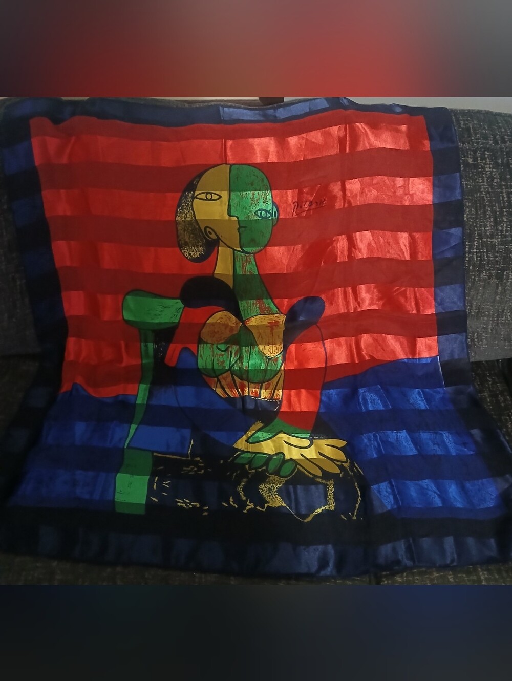 EUC Vintage Picasso Femme Assise Scarf